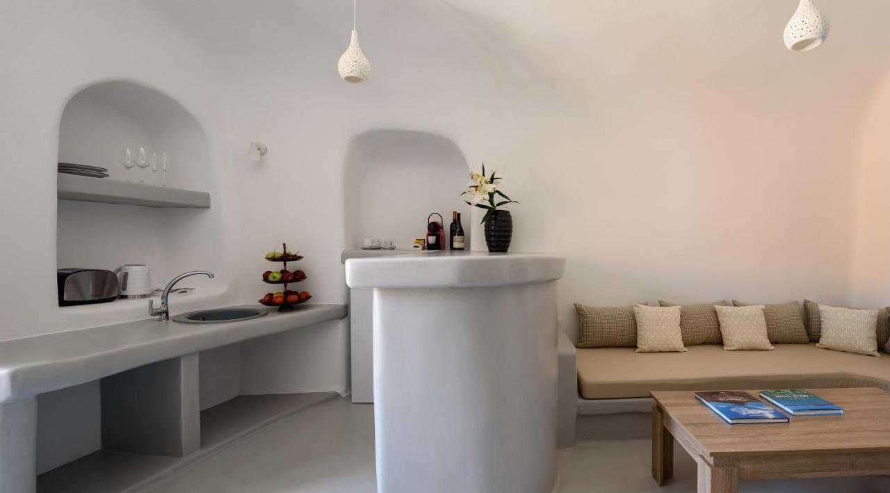 White Dream Suites Fira  Esterno foto