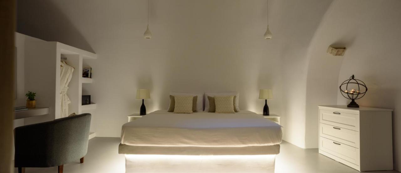 White Dream Suites Fira  Esterno foto