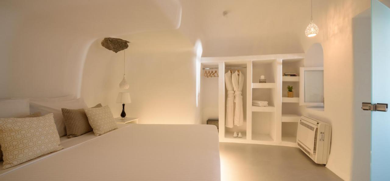 White Dream Suites Fira  Esterno foto
